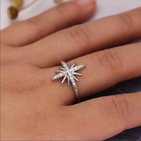 ♡New white sapphire silver plated star ring♡ - Picture 3 of 4